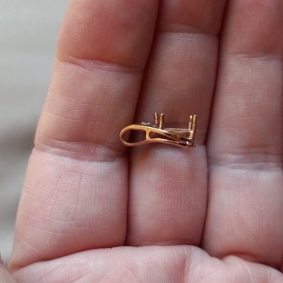 10K Rose Gold w Diamond Pendant Casting. - Picture 3 of 4